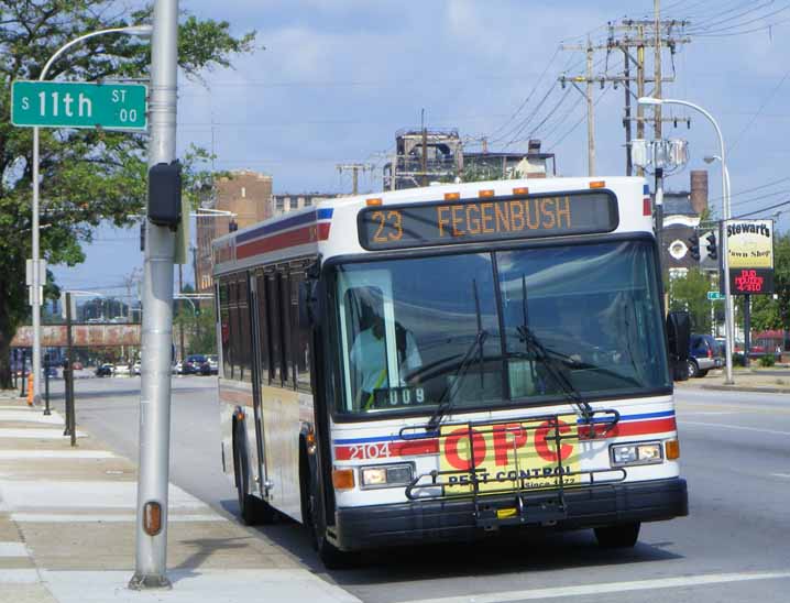 TARC Gillig Advantage 2104